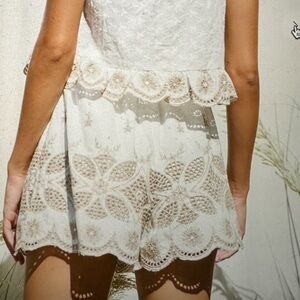 Embroidered top and shorts set Small